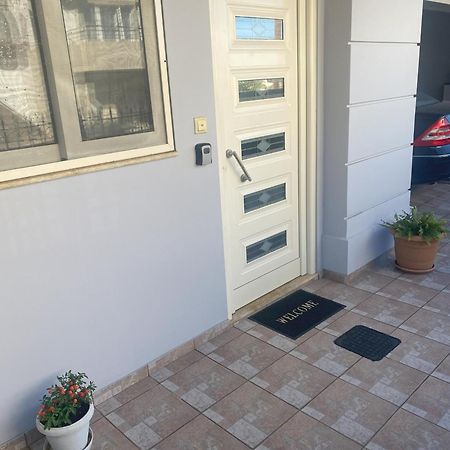 New Unique Apartment In Heraklion Экстерьер фото