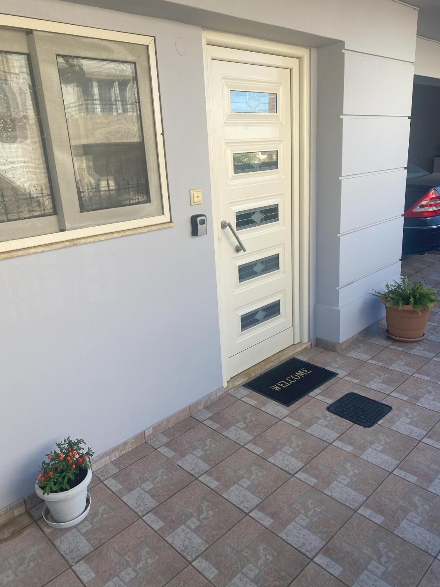 New Unique Apartment In Heraklion Экстерьер фото